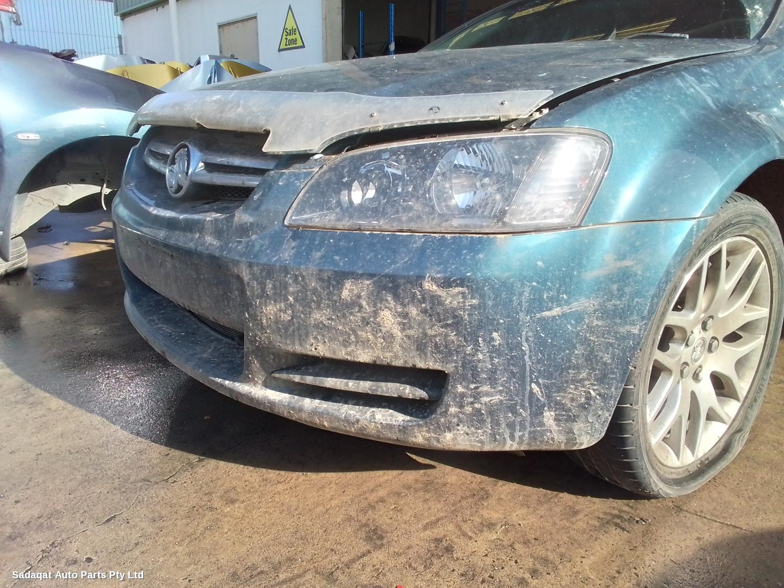 Holden Commodore Right_rear_door_sliding