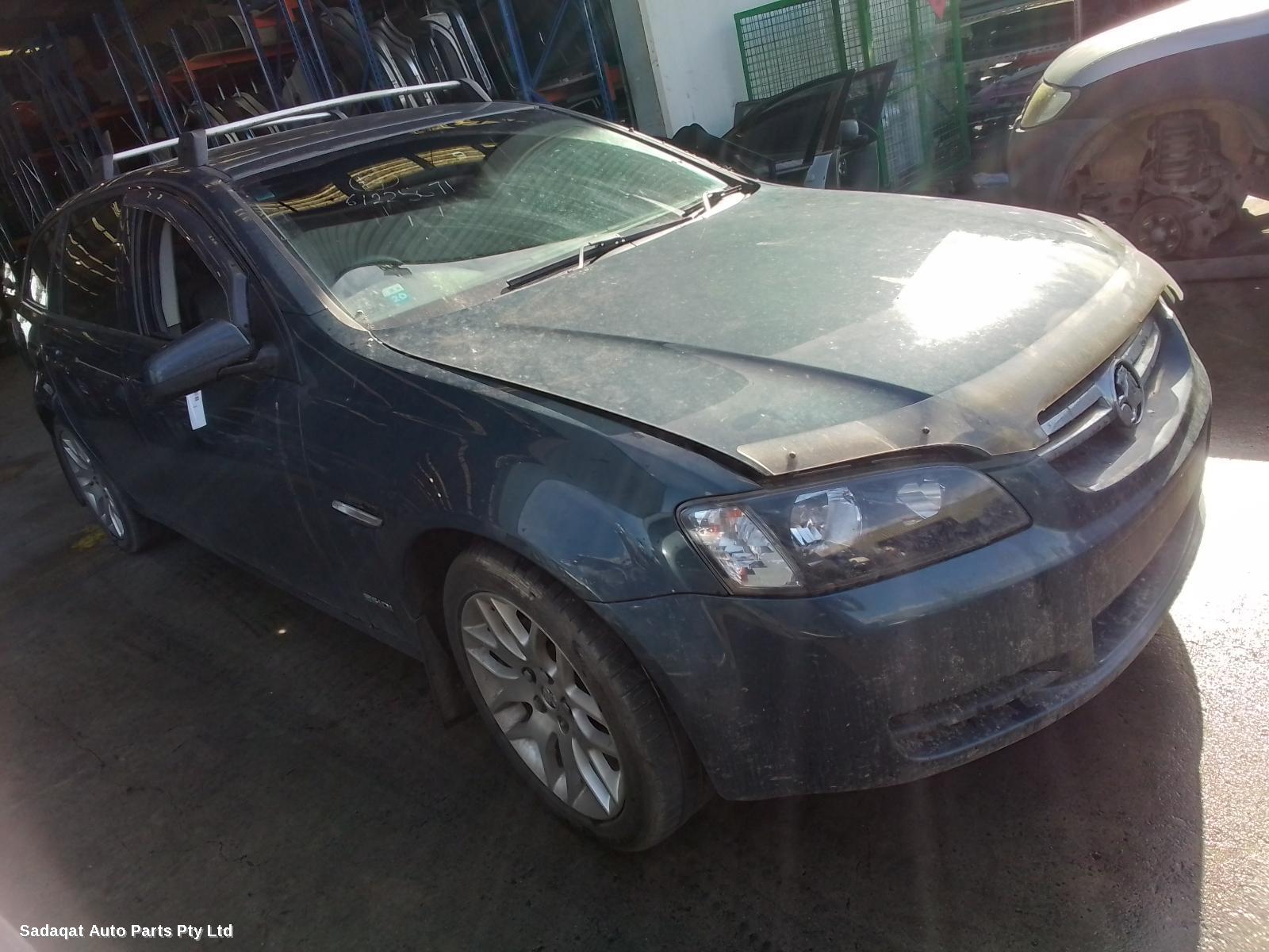 Holden Commodore Right_rear_door_sliding