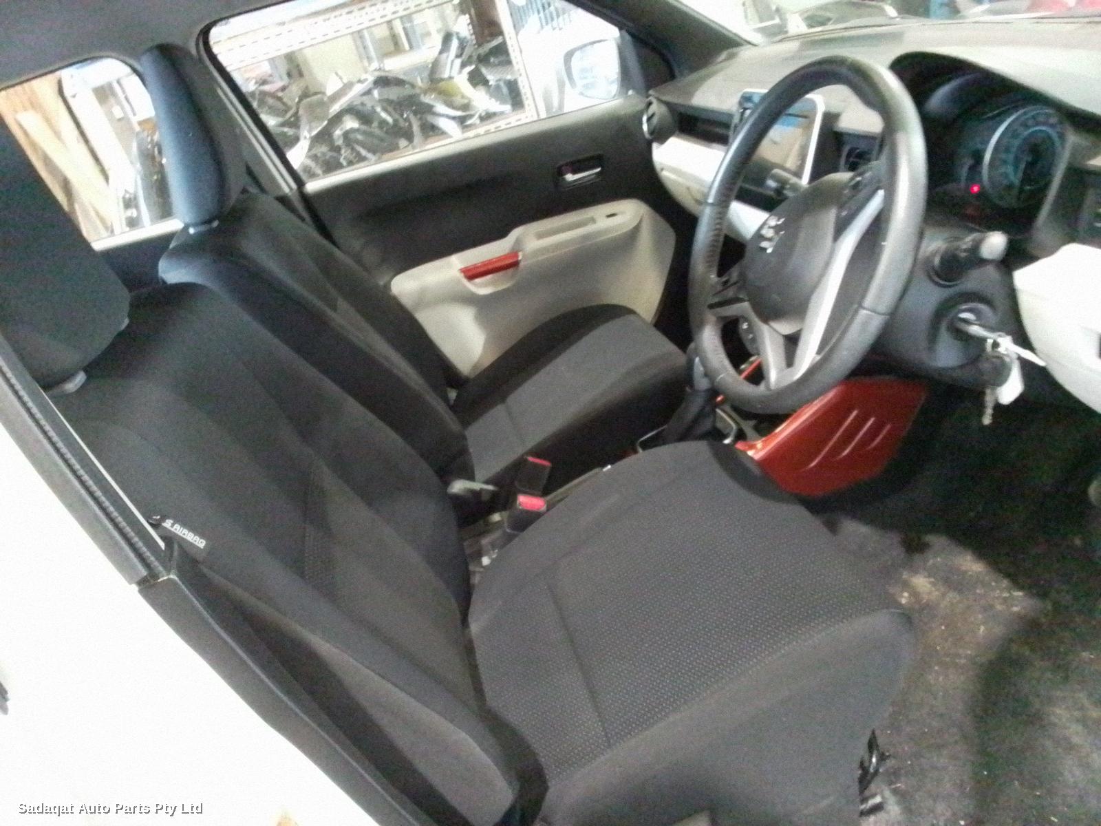 Suzuki Ignis Right Headlamp