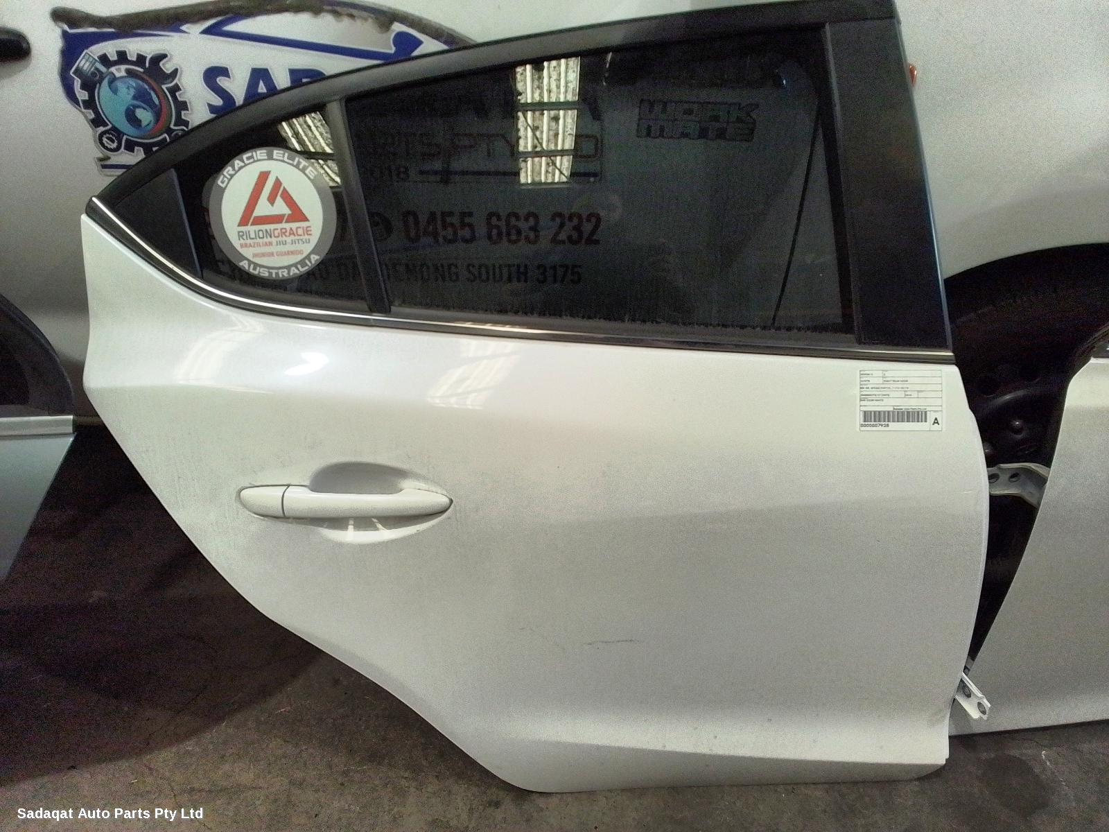 Mazda 3 Right_rear_door_sliding