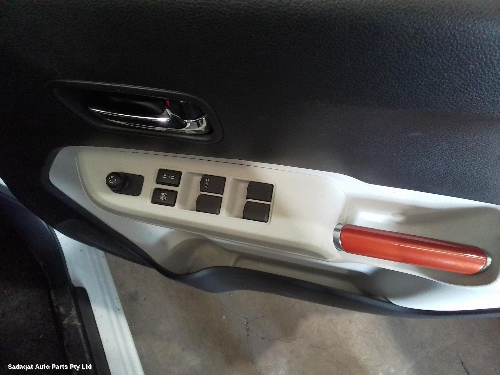 Suzuki Ignis Right Headlamp