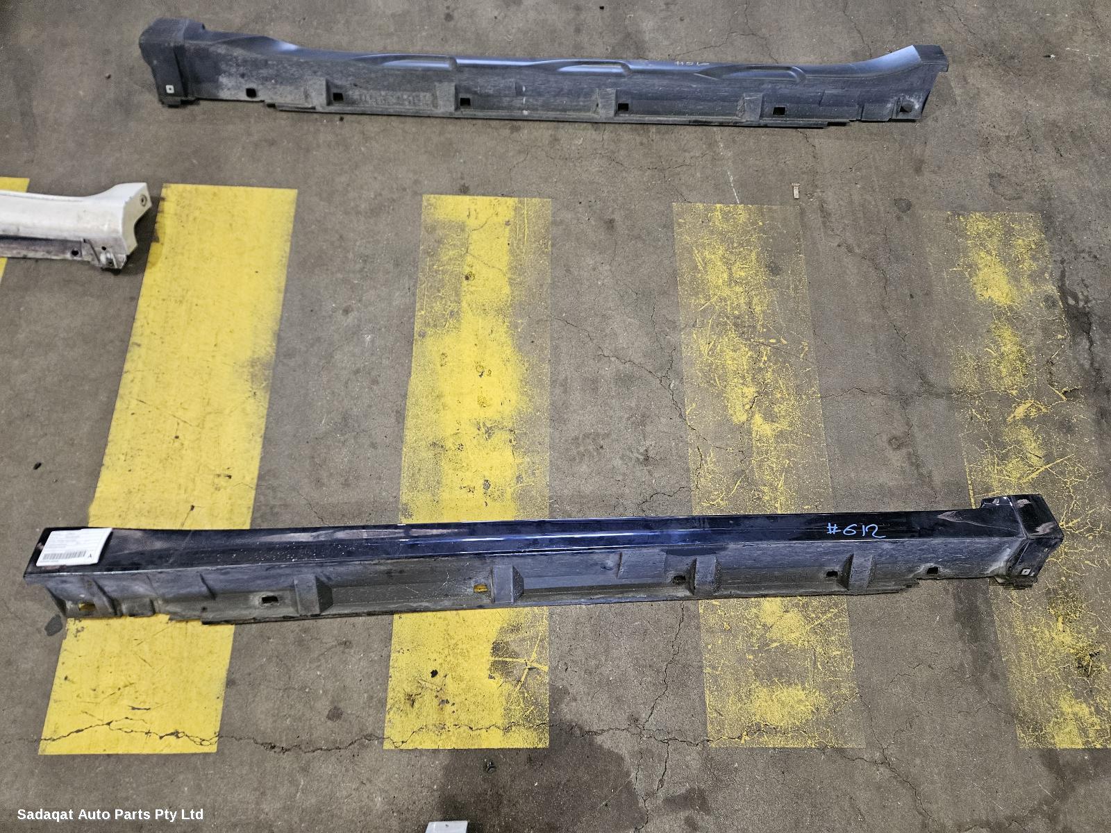 Subaru Liberty Side Step/skirt