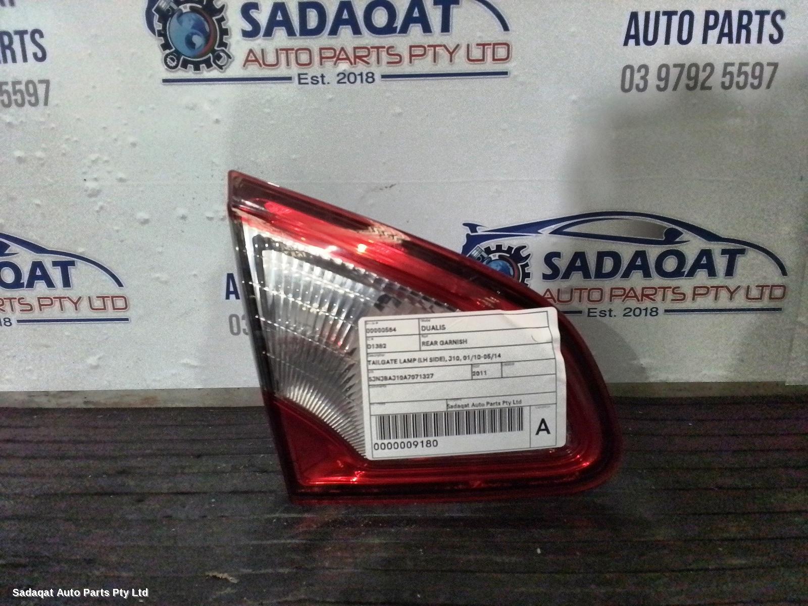 Nissan Dualis Rear Garnish