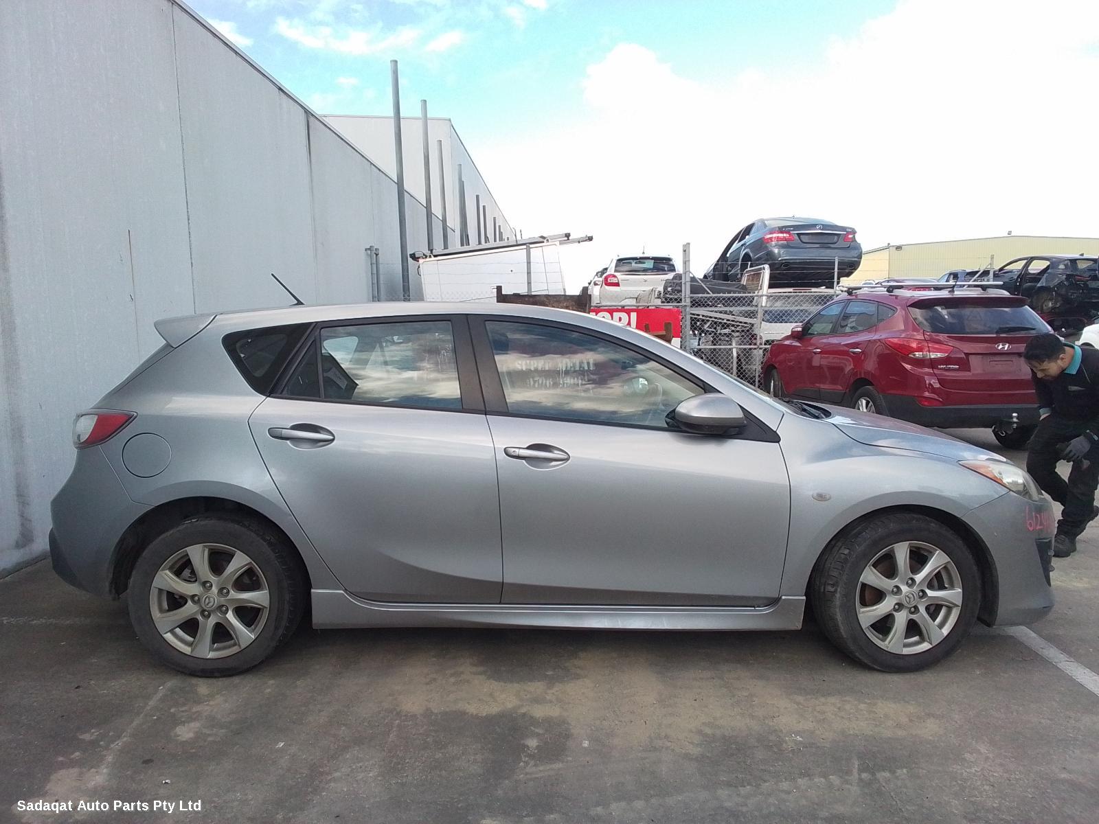 Mazda 3 R/bar Bracket/reinfo