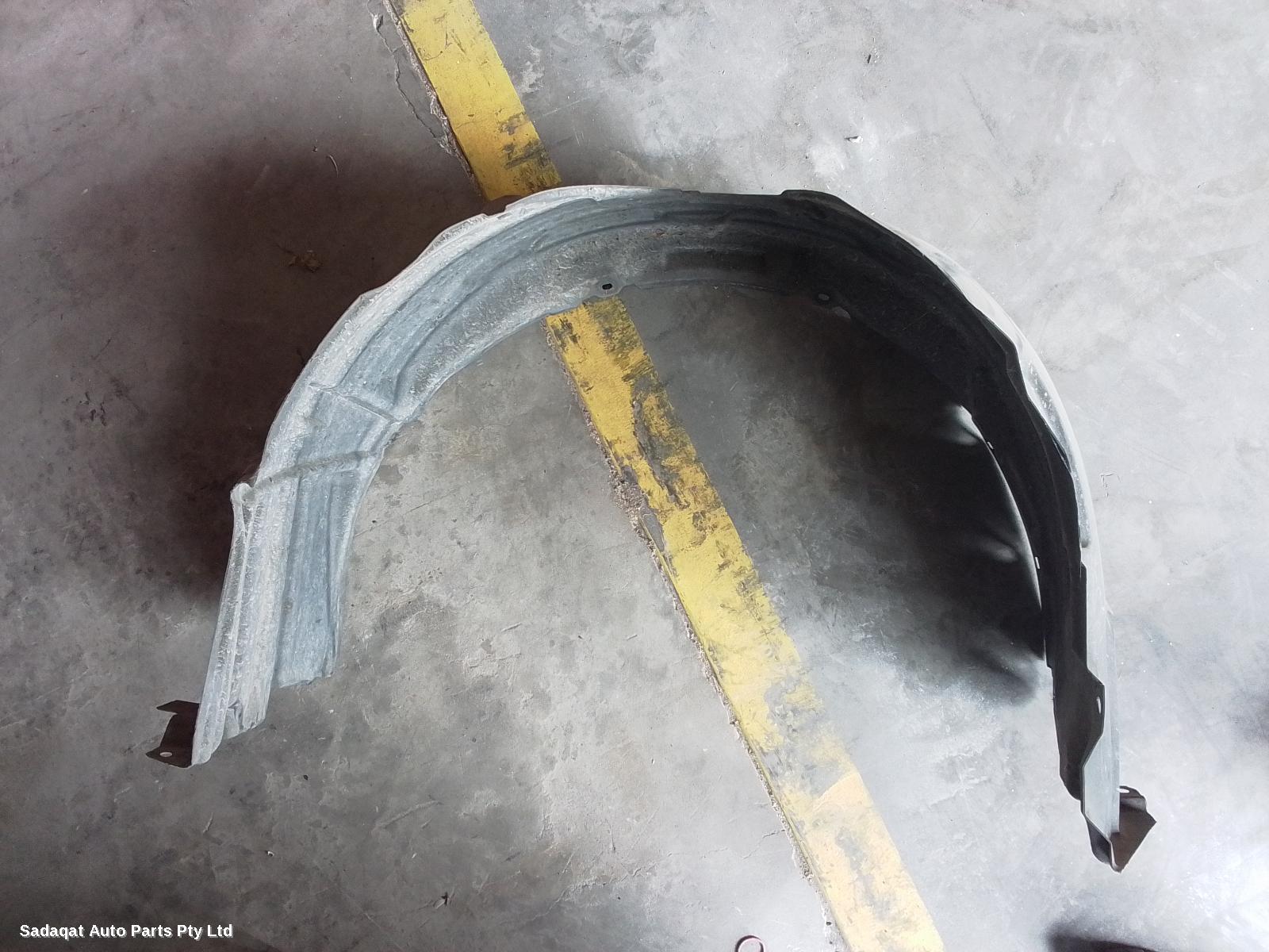 Toyota Camry Right Guard Liner