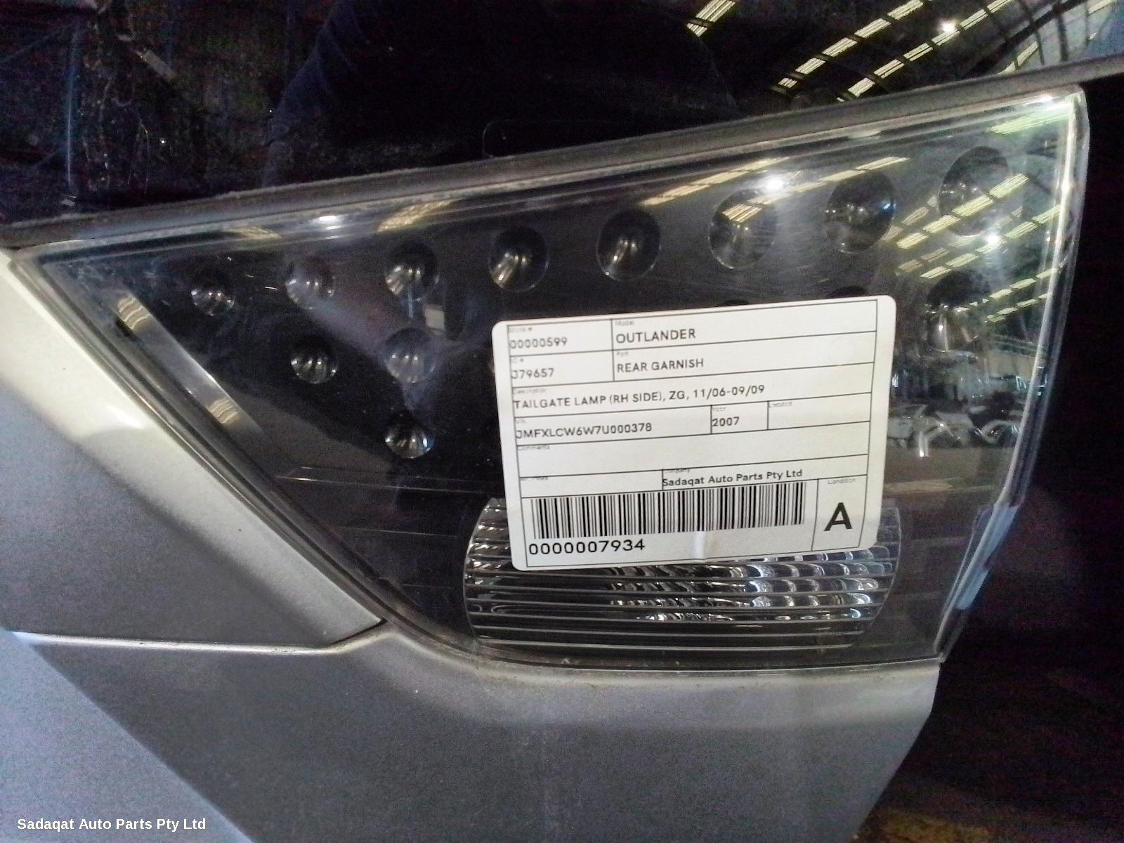 Mitsubishi Outlander Rear Garnish