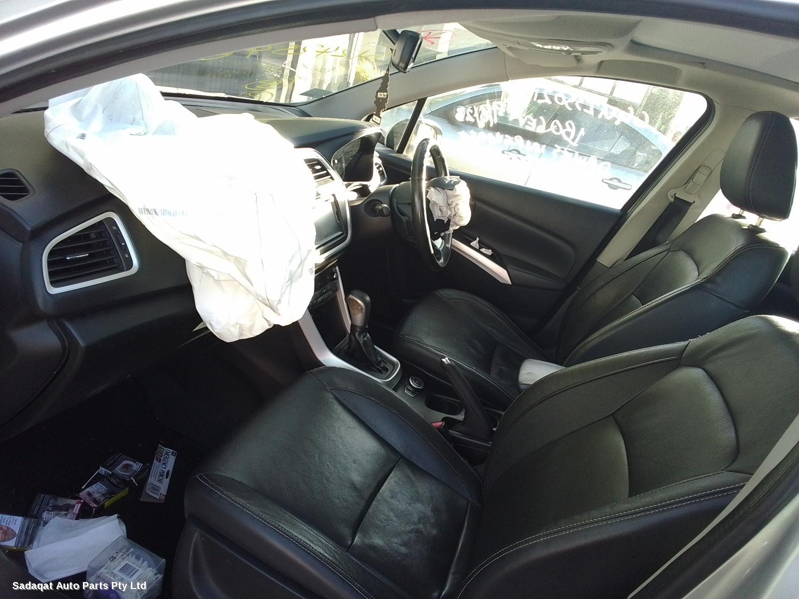 Suzuki S-cross Right Front Door