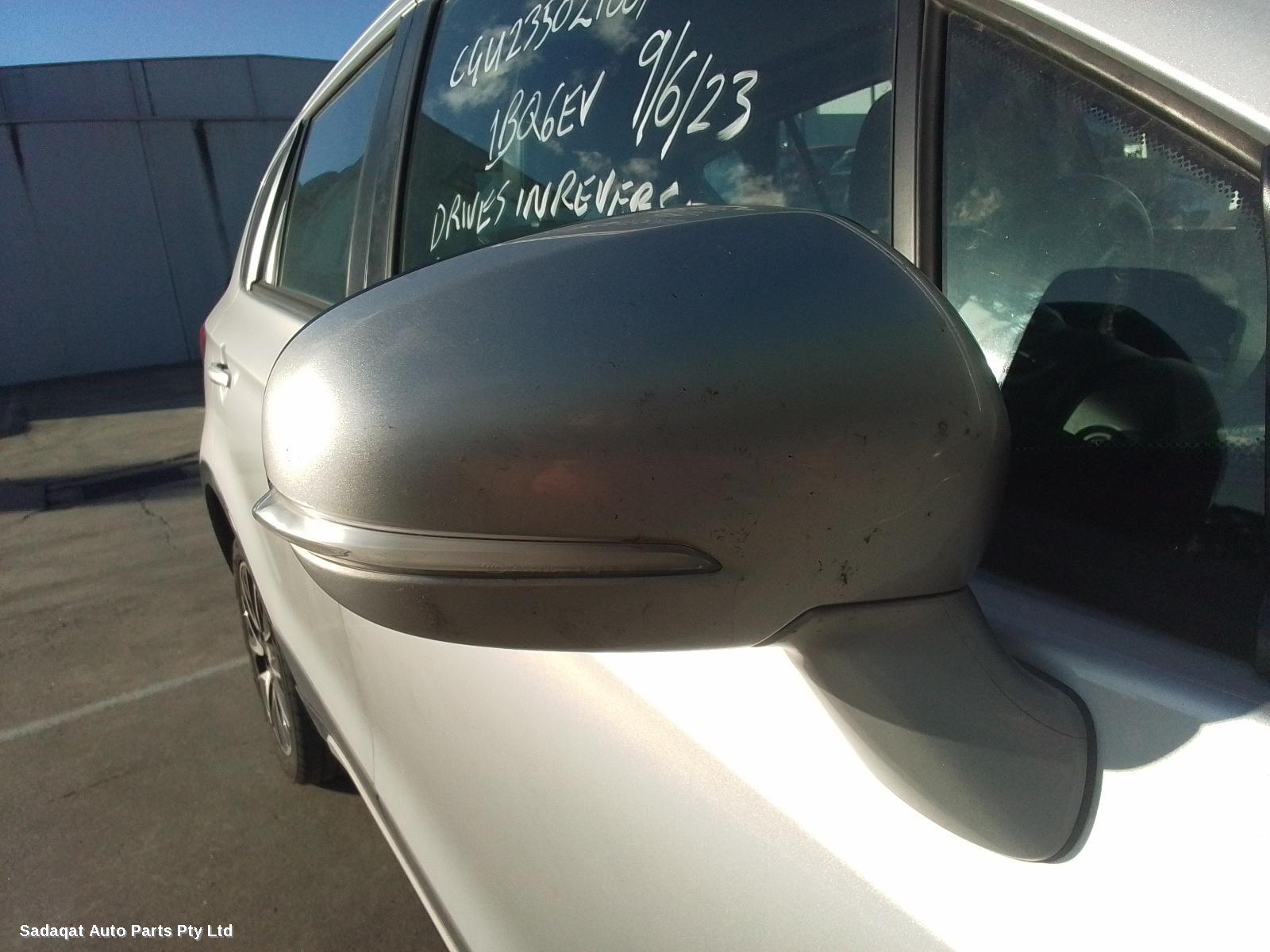 Suzuki S-cross Right Front Door