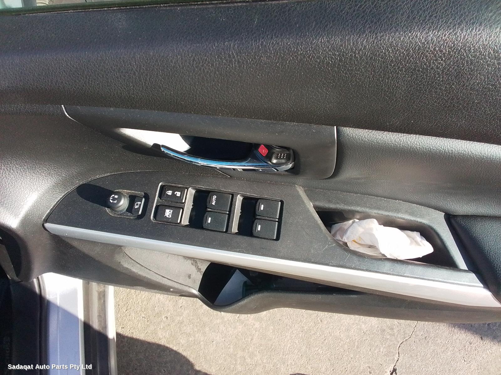 Suzuki S-cross Right Front Door