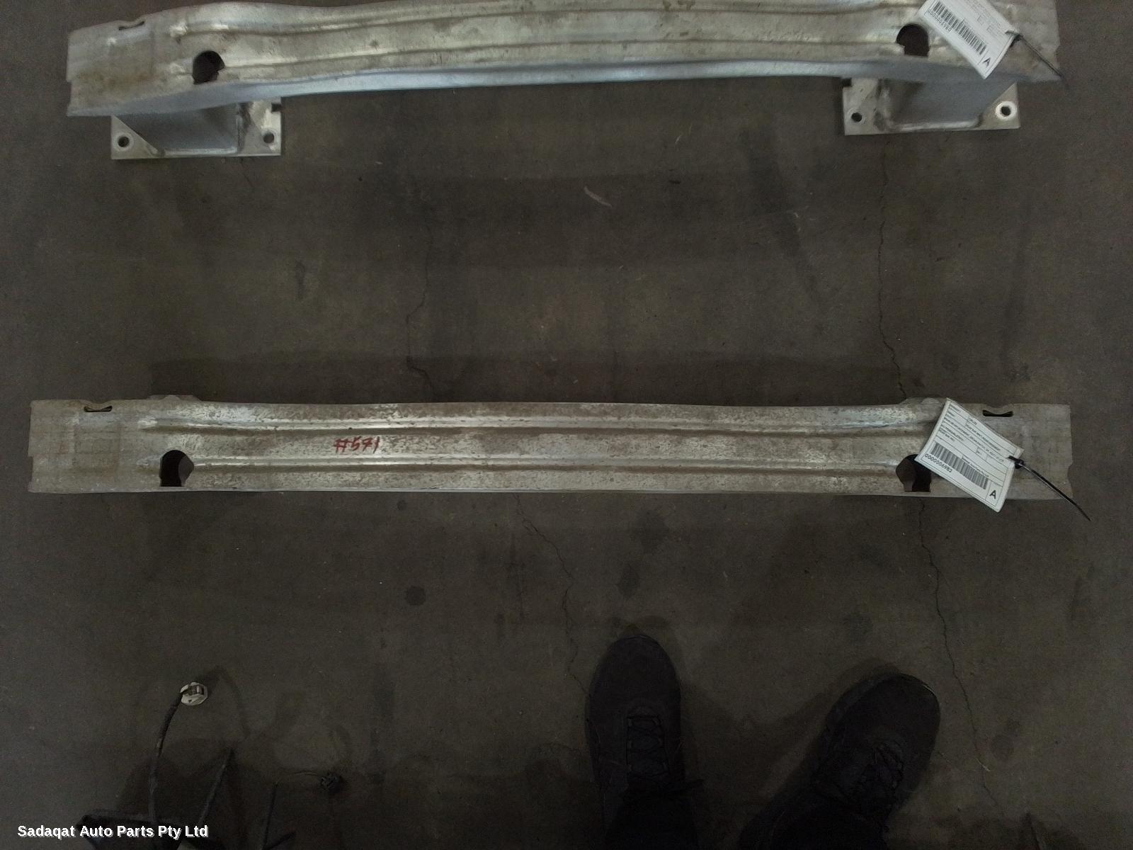Holden Cruze R/bar Bracket/reinfo