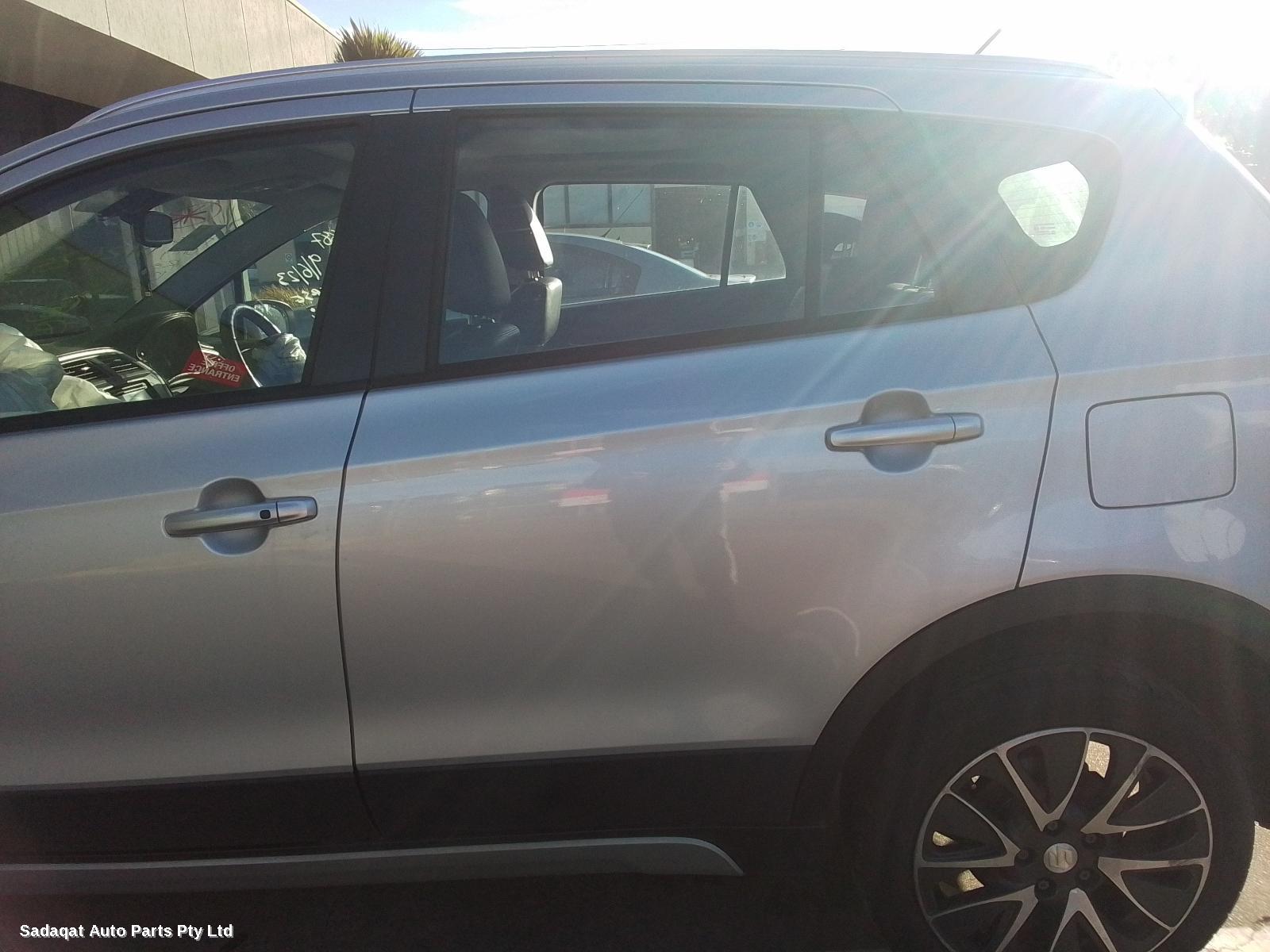 Suzuki S-cross Right Front Door