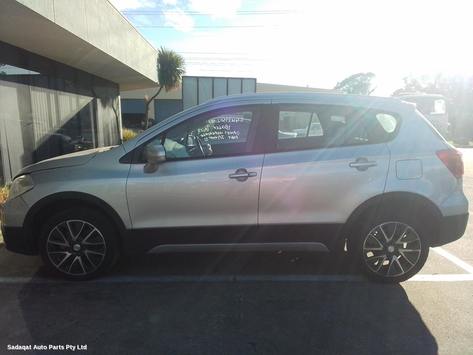 Suzuki S-cross Right Front Door