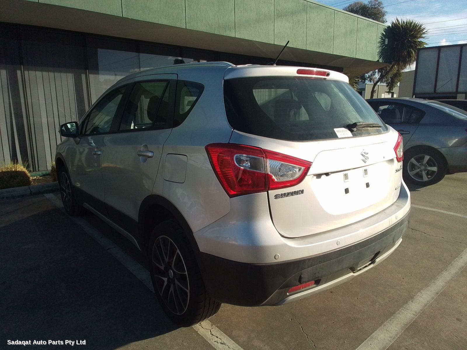 Suzuki S-cross Right Front Door