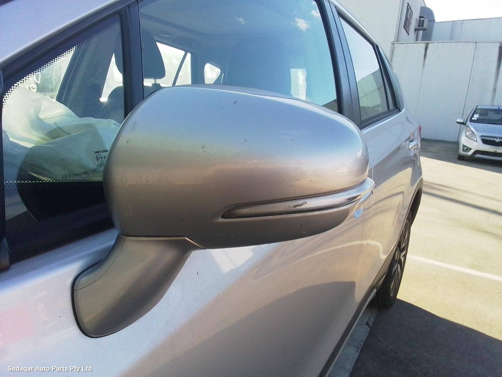 Suzuki S-cross Right Front Door