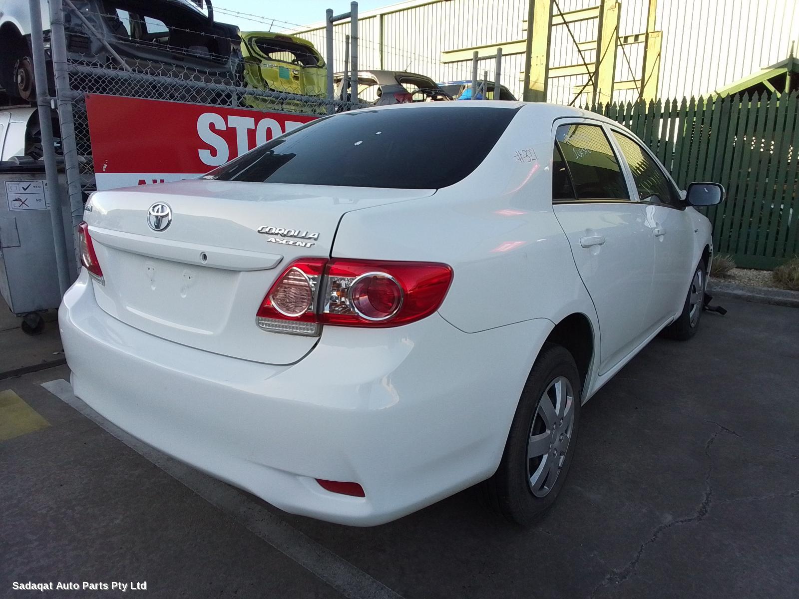 Toyota Corolla Left Taillight