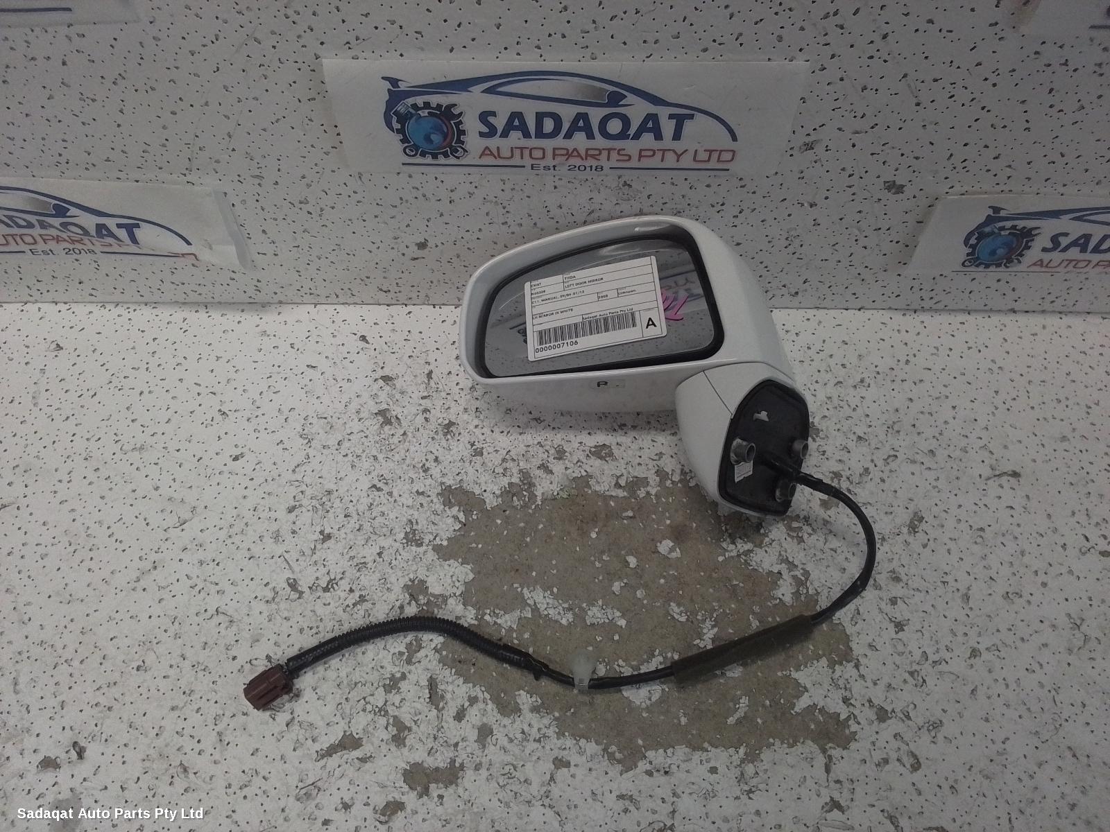 Nissan Tiida Left Door Mirror