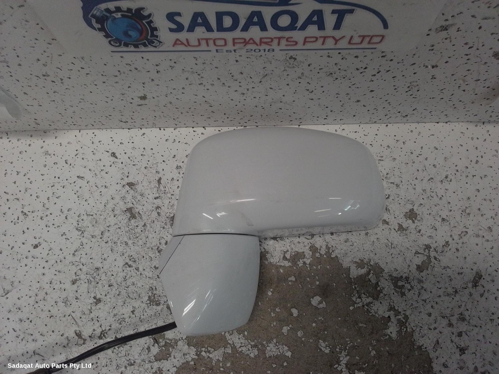 Nissan Tiida Left Door Mirror