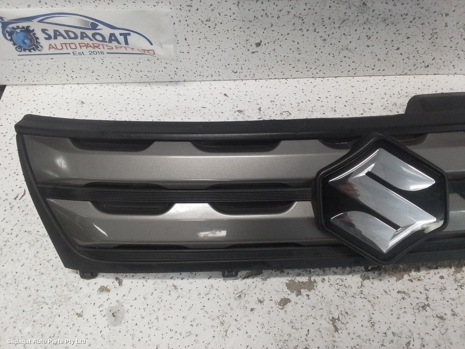 Suzuki Vitara Grille