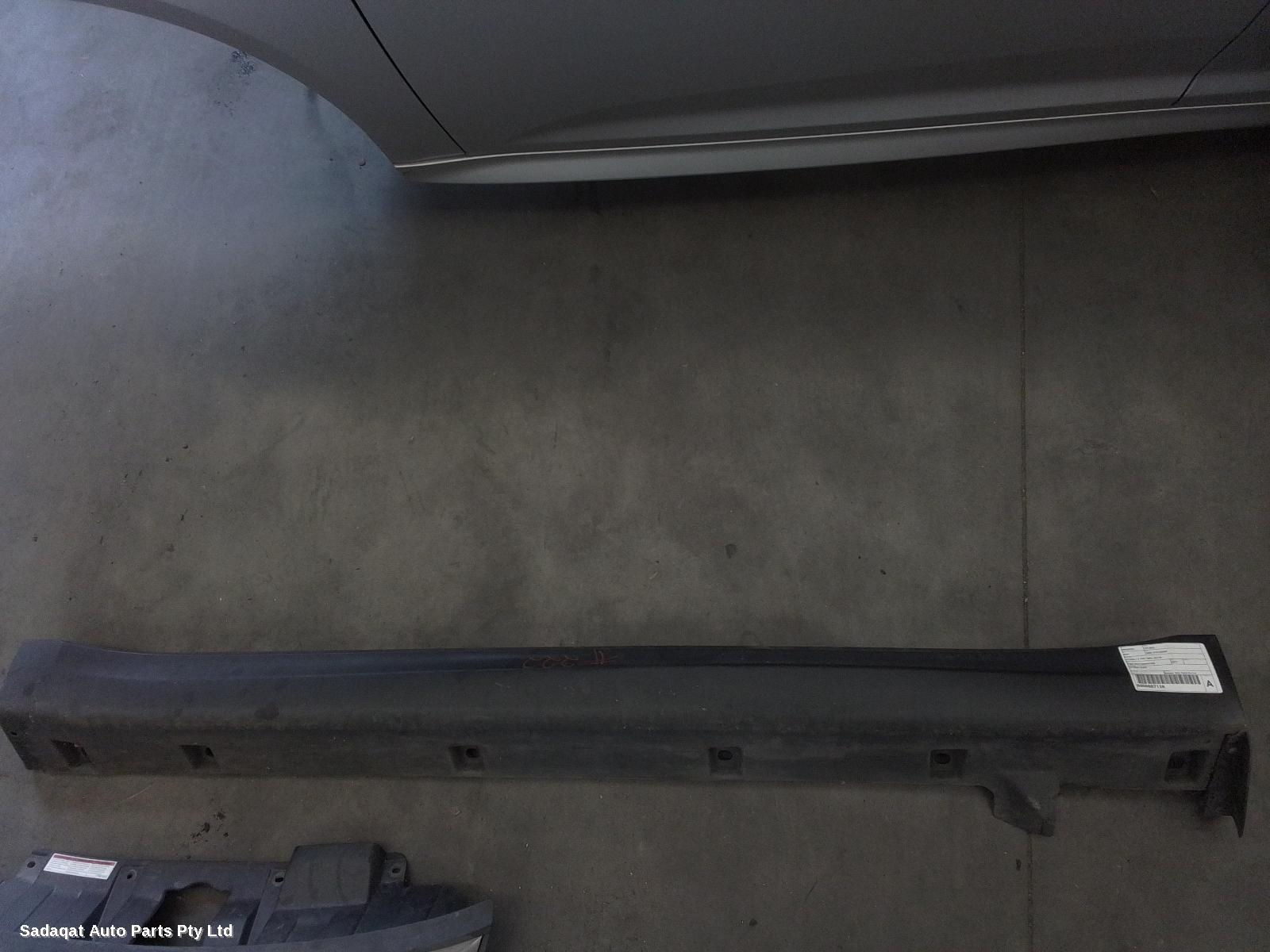 Suzuki Vitara Side Step/skirt