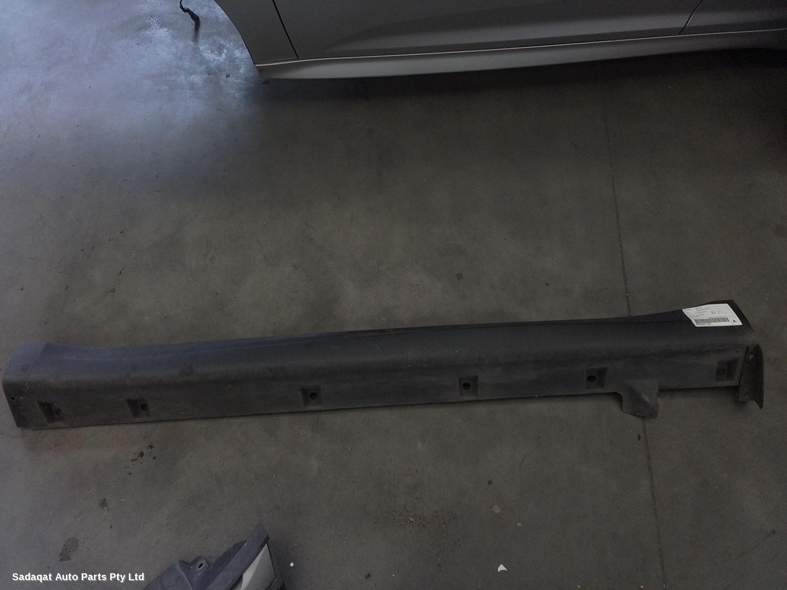 Suzuki Vitara Side Step/skirt