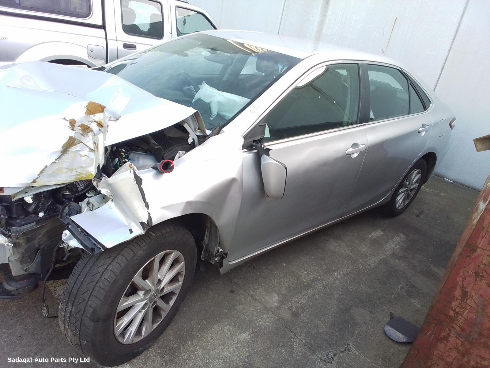 Toyota Camry Left Rear Door/sliding