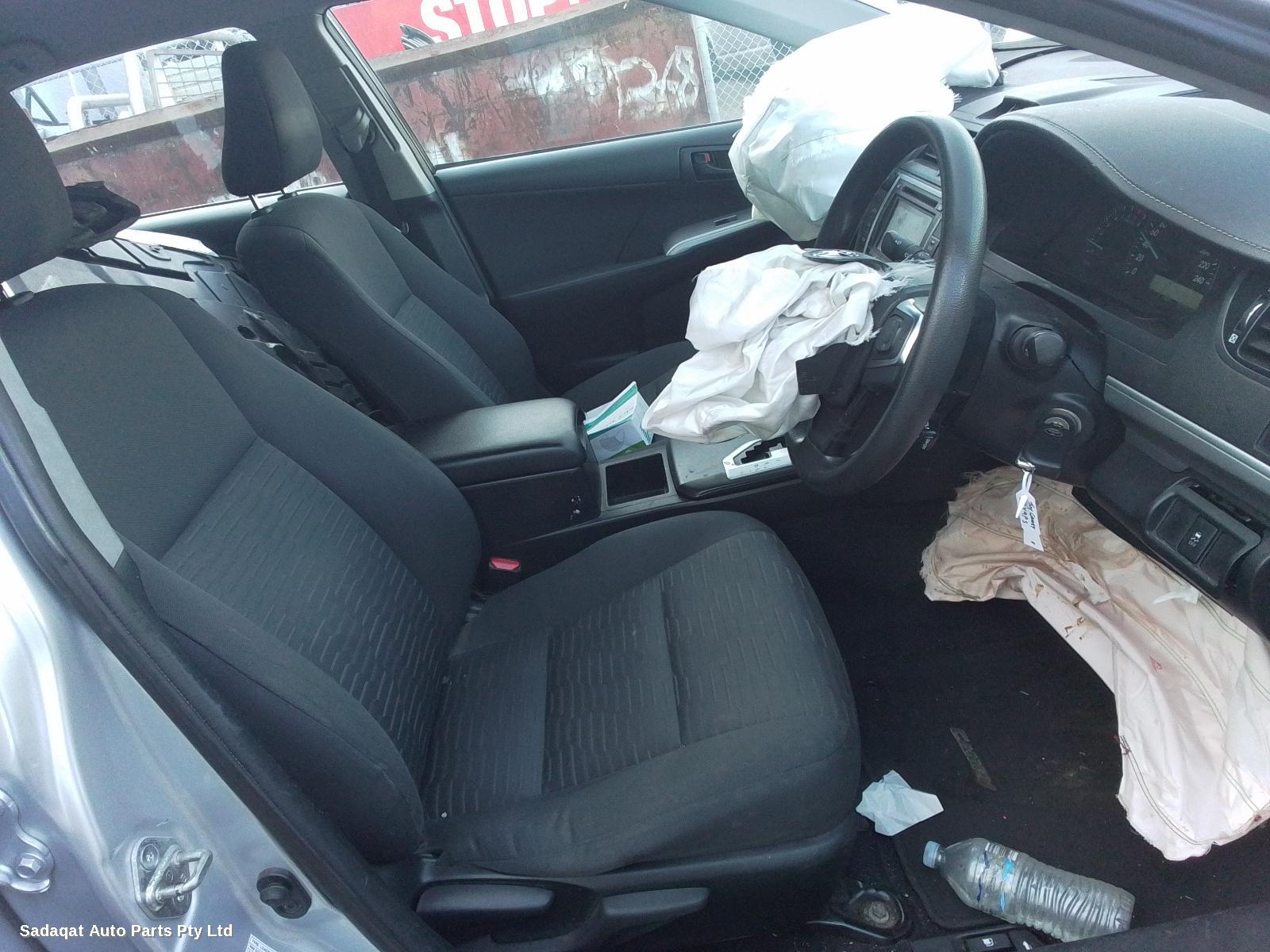 Toyota Camry Left Rear Door/sliding