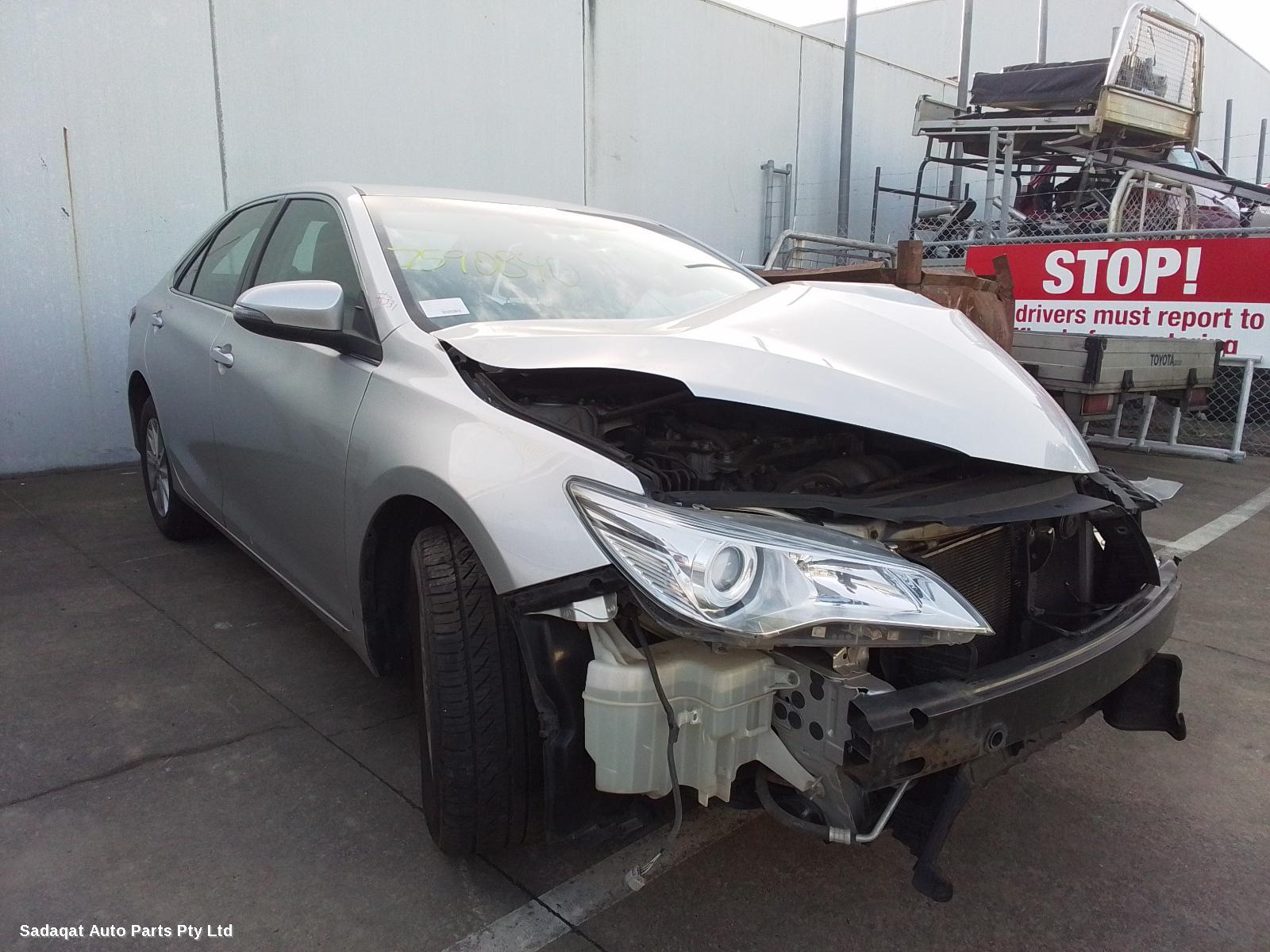 Toyota Camry Left Rear Door/sliding