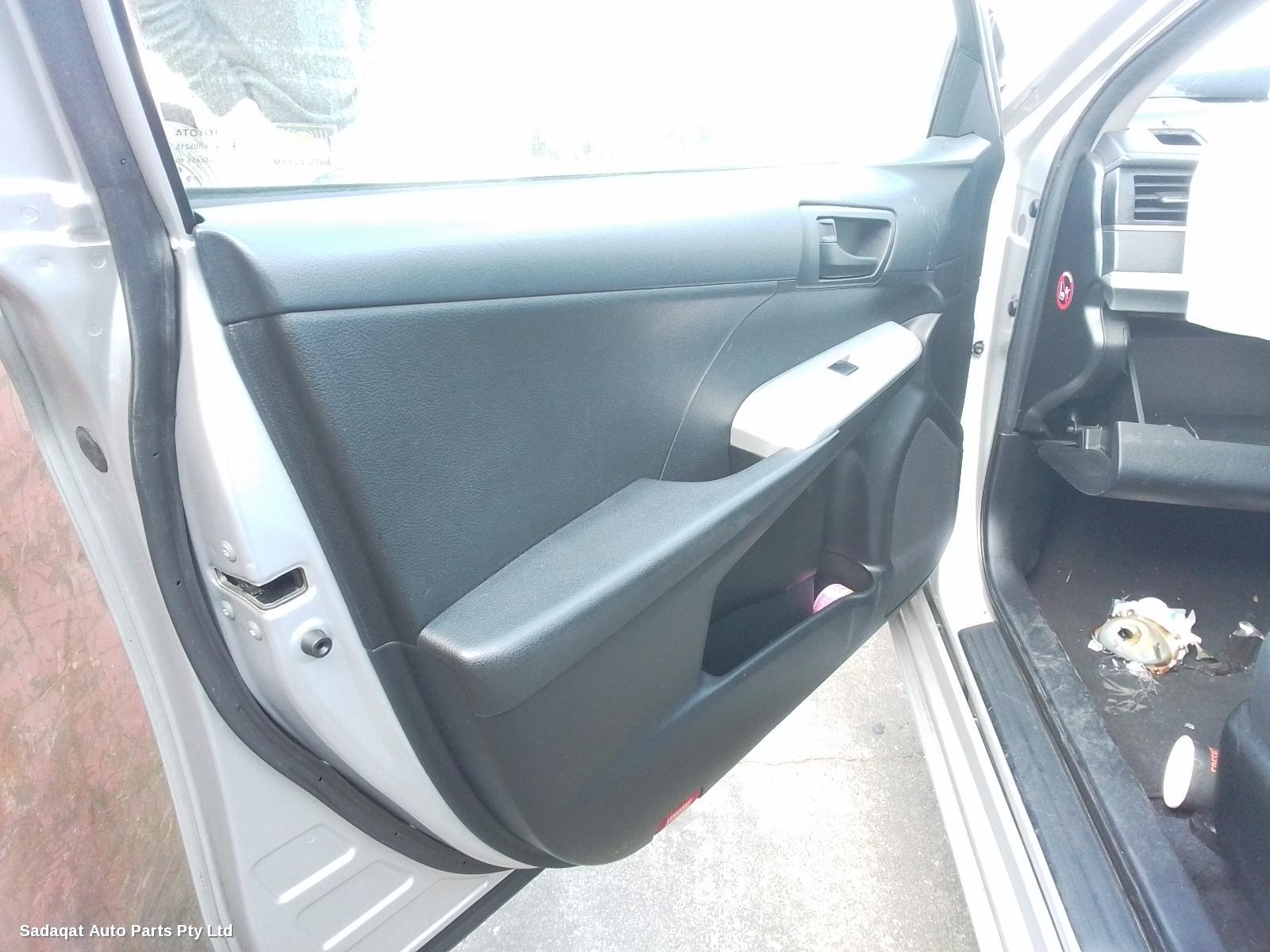 Toyota Camry Left Rear Door/sliding