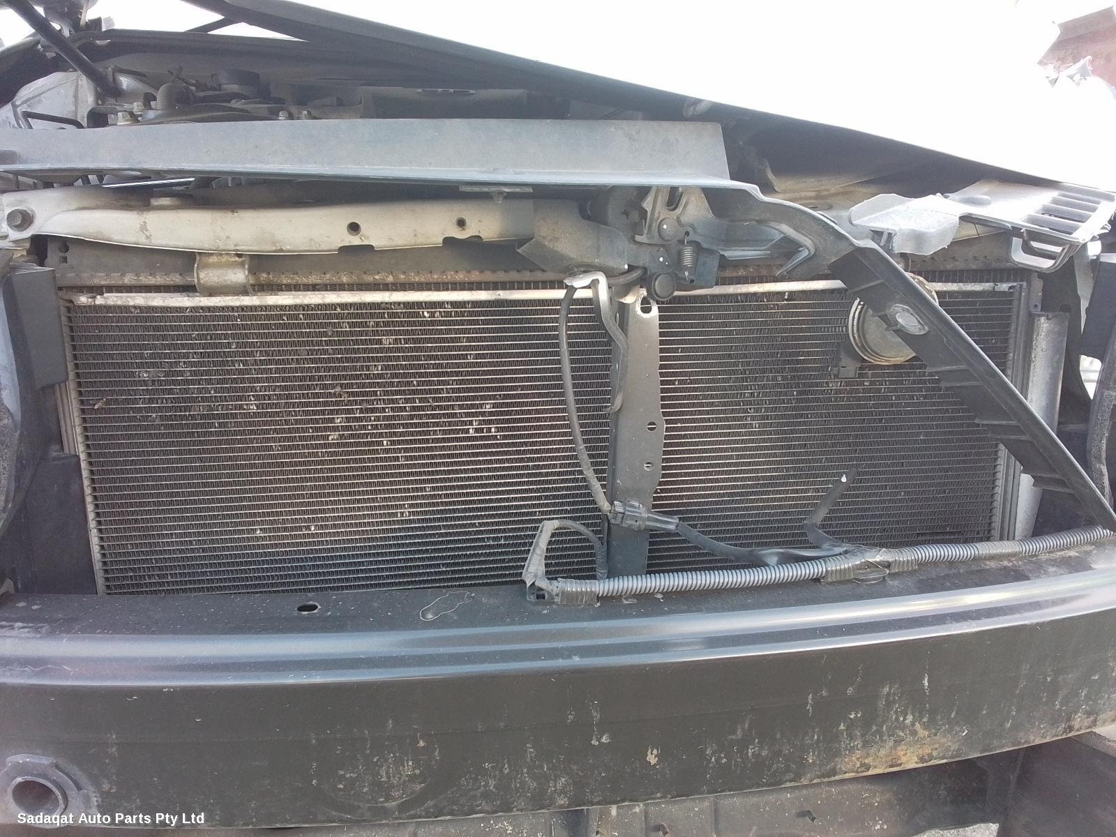 Toyota Camry Left Rear Door/sliding