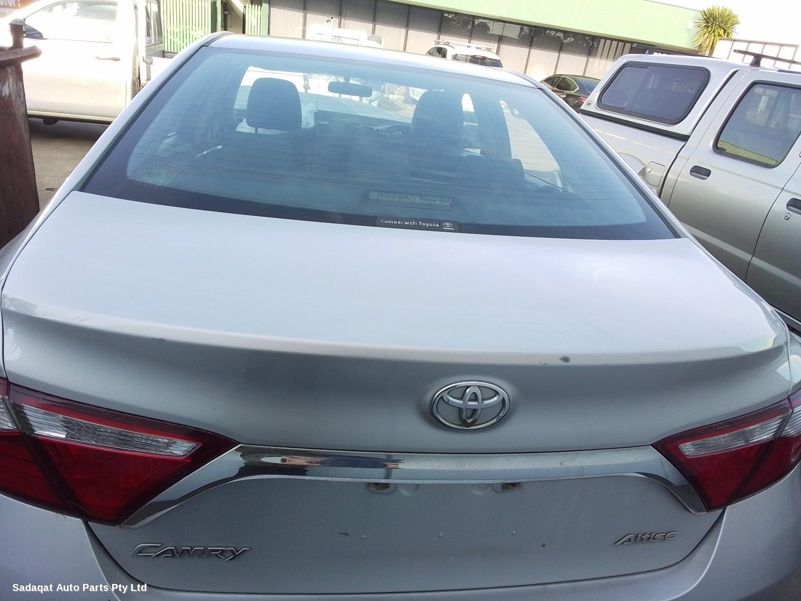 Toyota Camry Left Rear Door/sliding