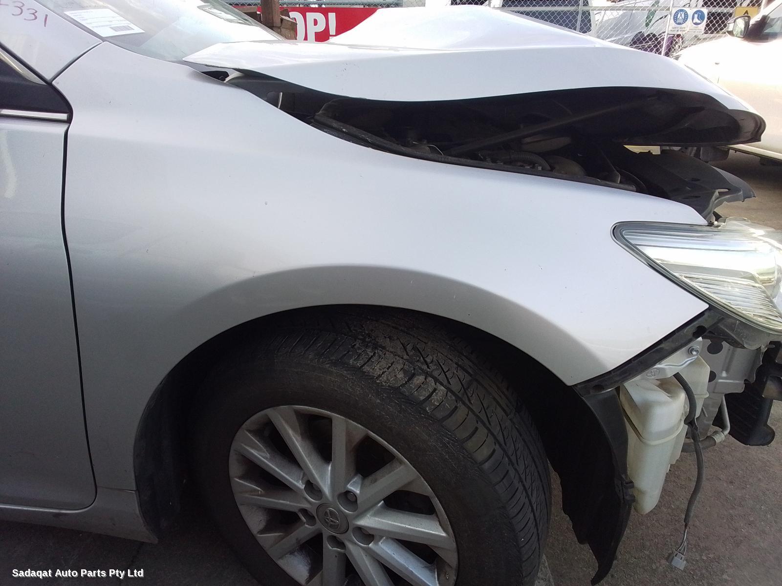 Toyota Camry Left Rear Door/sliding