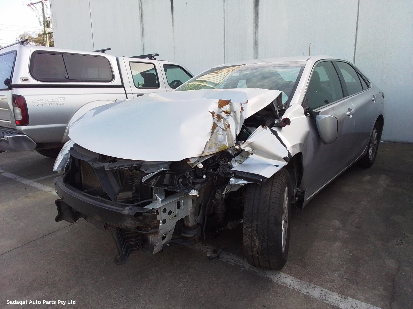 Toyota Camry Left Rear Door/sliding