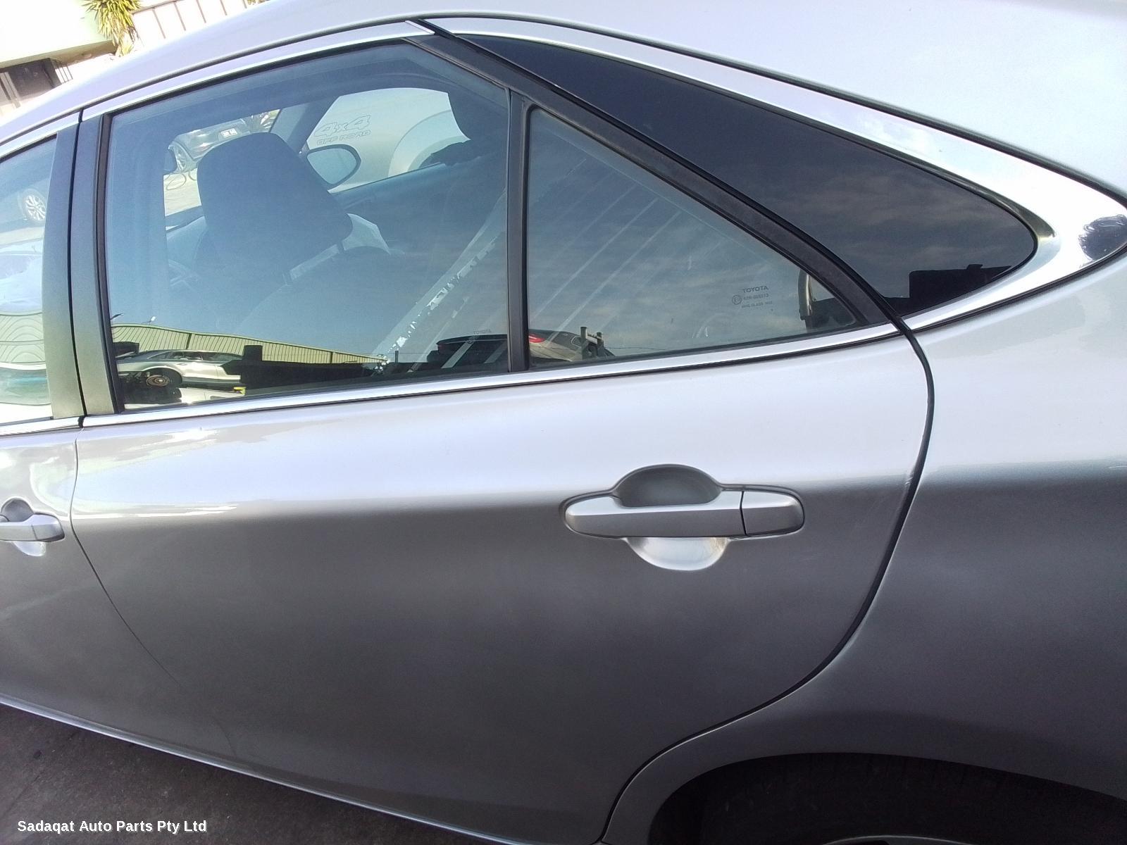 Toyota Camry Left Rear Door/sliding