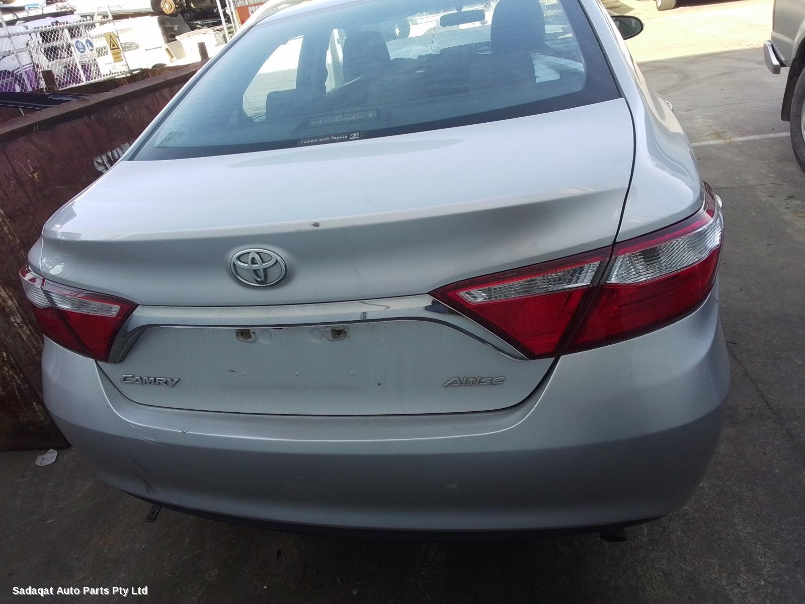 Toyota Camry Left Rear Door/sliding