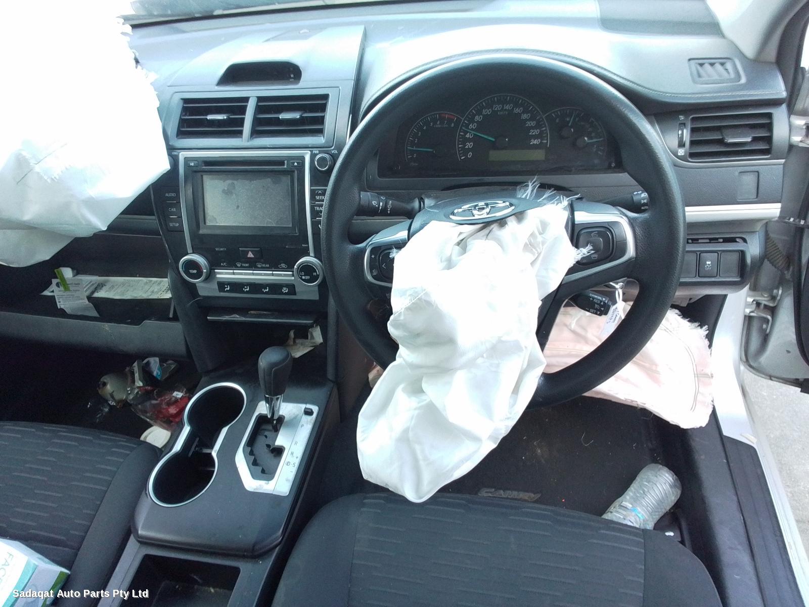 Toyota Camry Left Rear Door/sliding