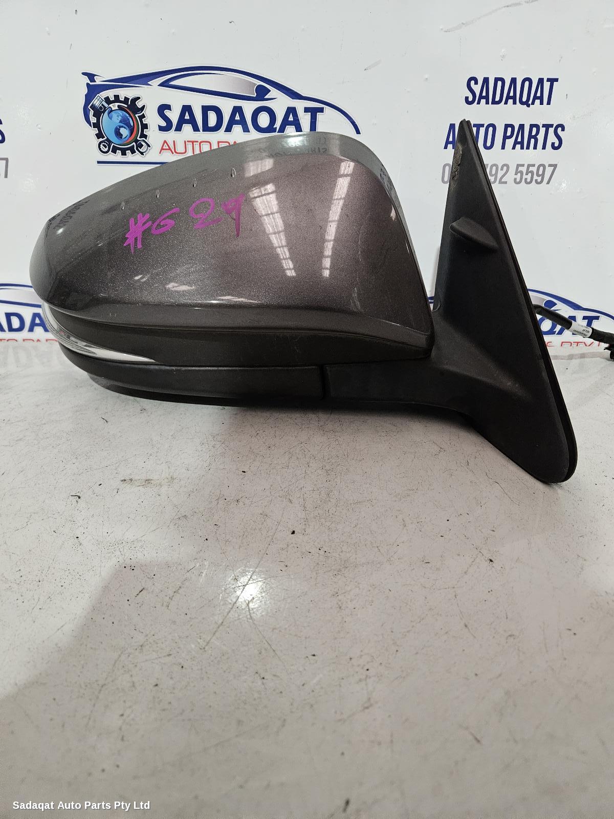 Toyota Kluger Right Door Mirror