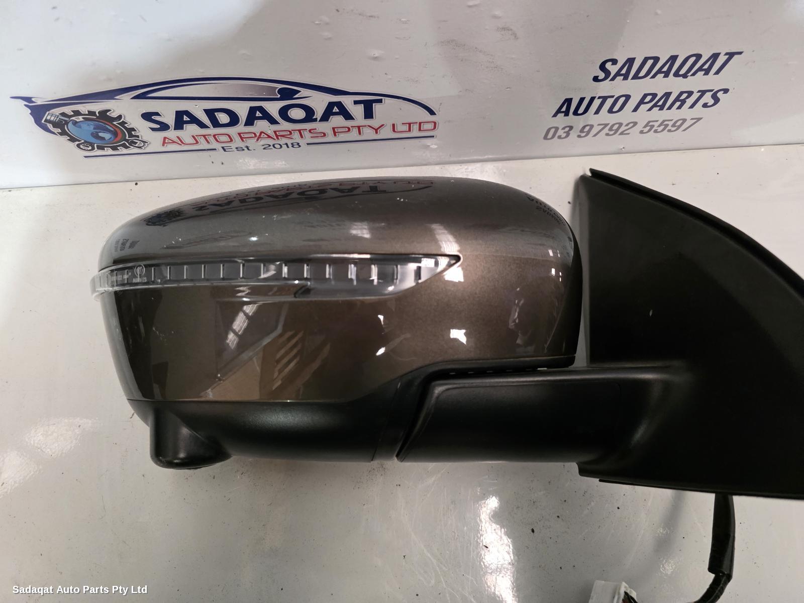 Nissan Qashqai Right Door Mirror