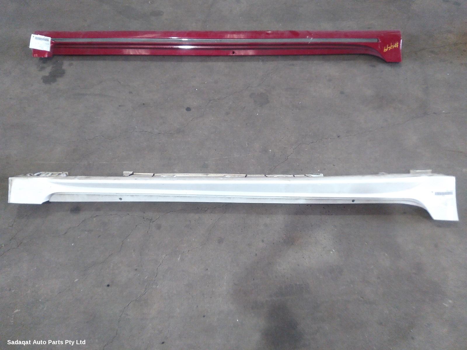 Toyota Corolla Side Step/skirt