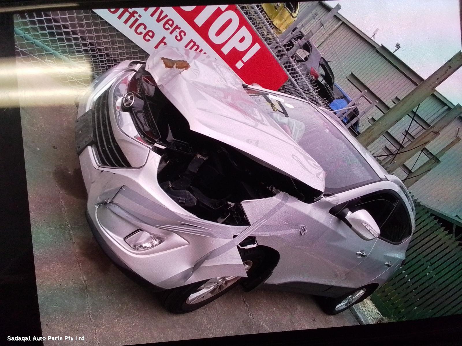 Hyundai Ix35 Left Rear Door/sliding