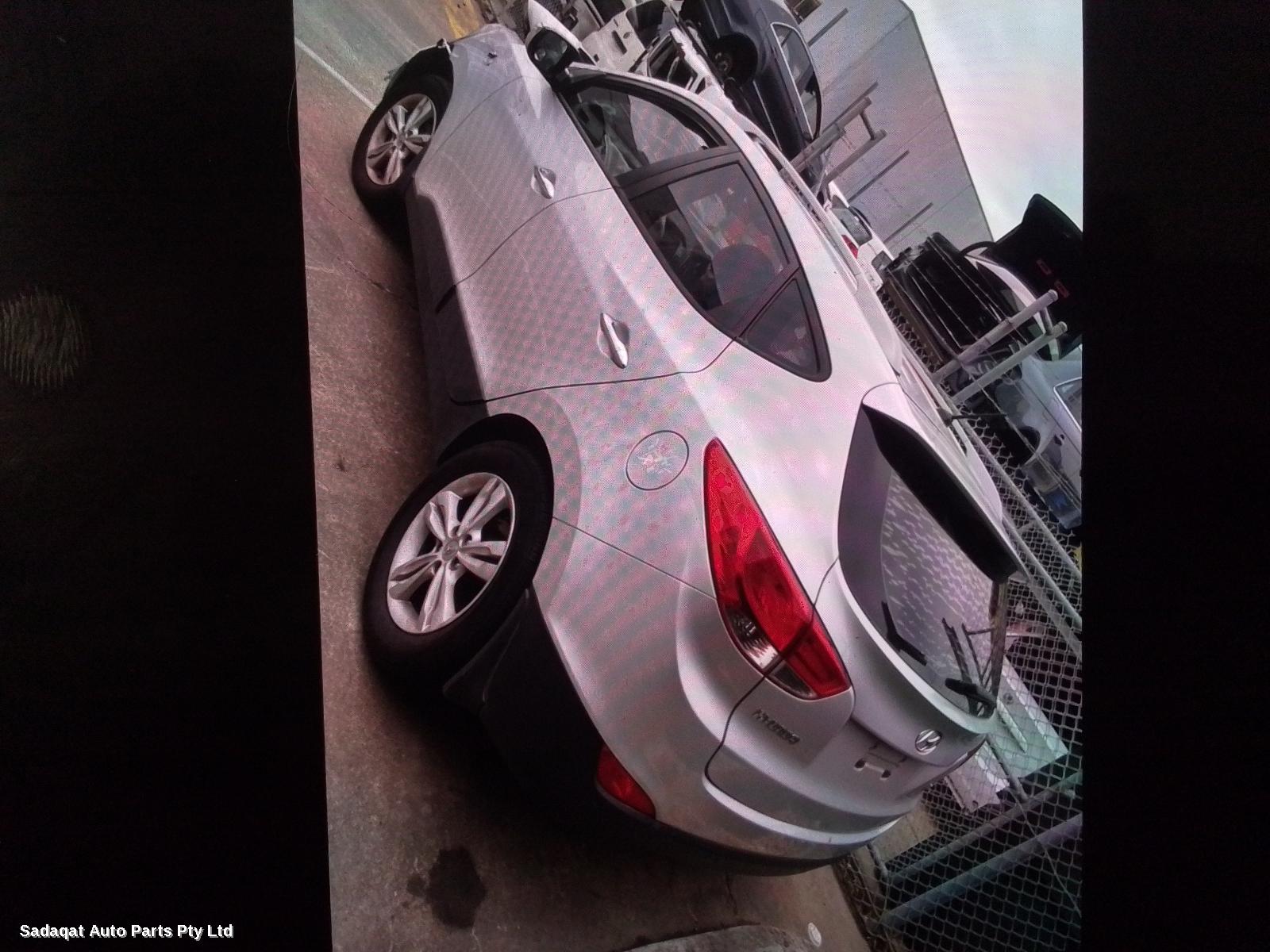 Hyundai Ix35 Left Rear Door/sliding
