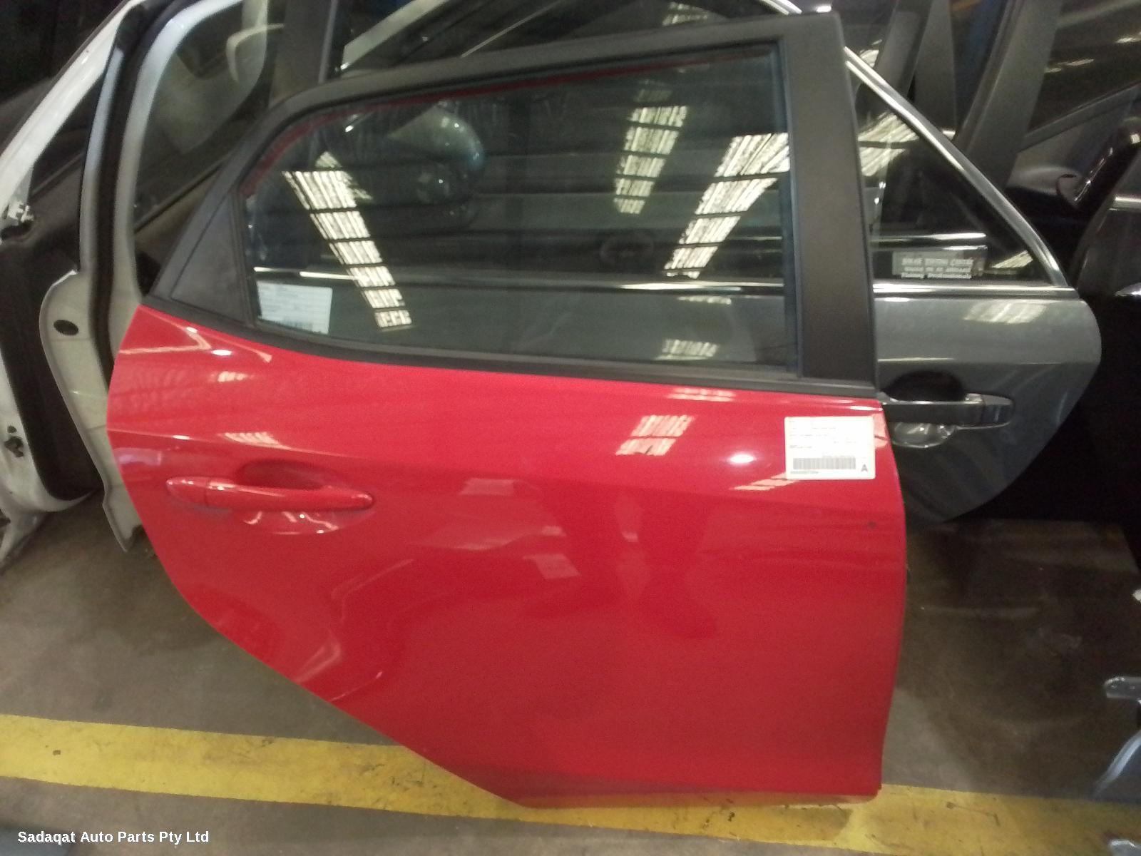 Mazda 2 Right_rear_door_sliding