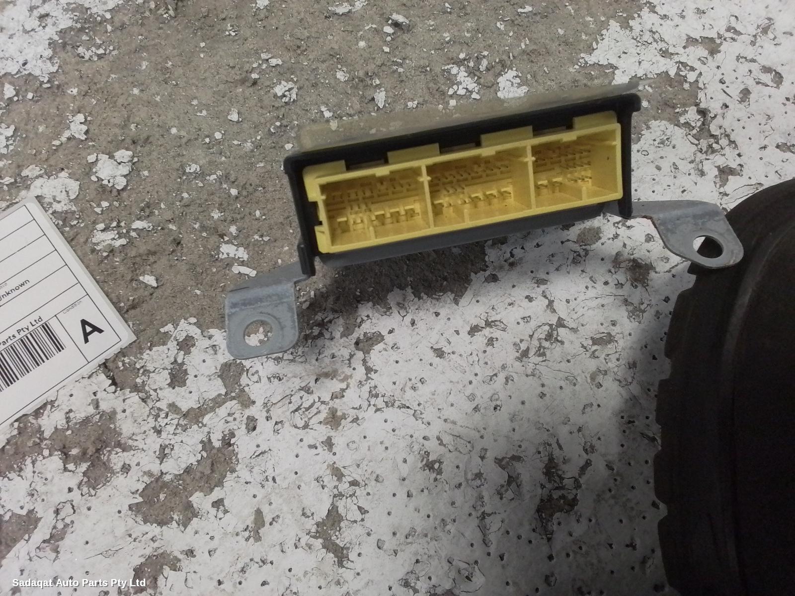 Suzuki Baleno Airbag Module/sensor