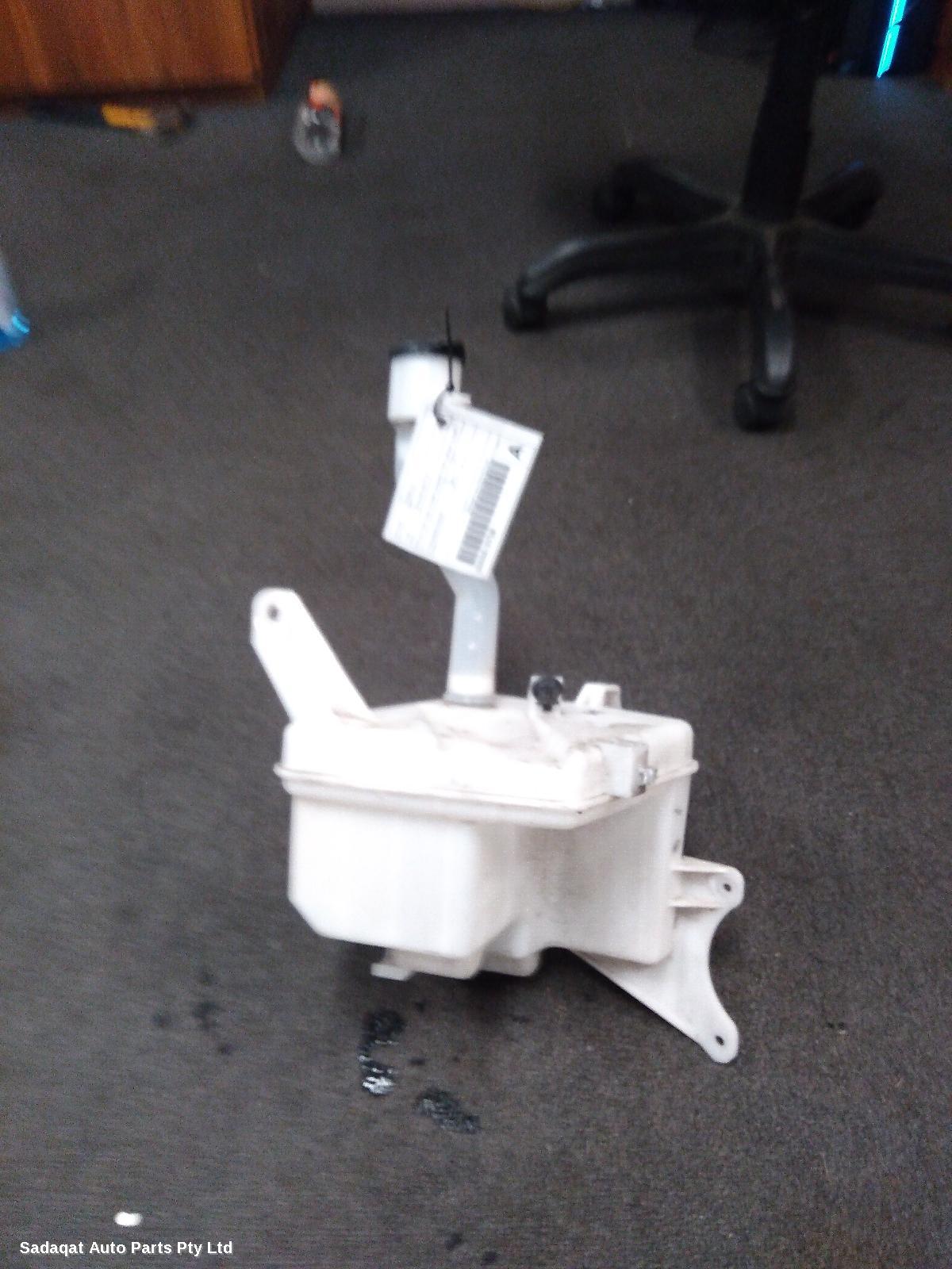 Toyota Corolla Washer Bottle