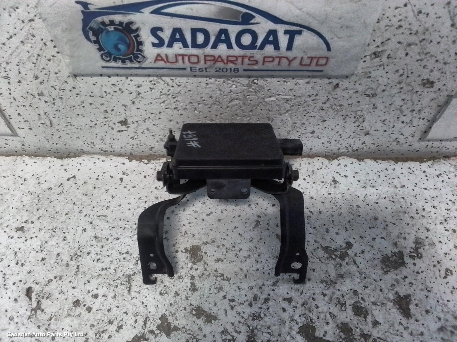 Toyota Kluger Misc Switch/relay