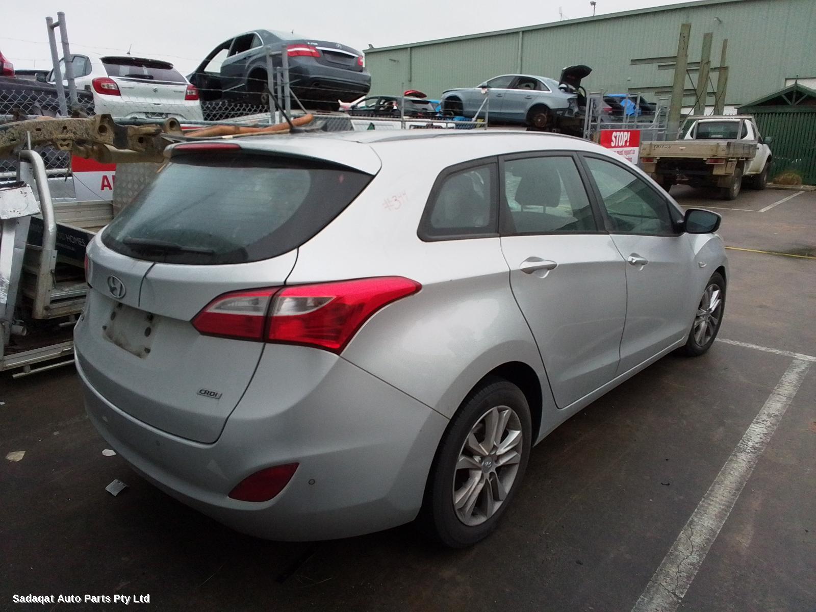 Hyundai I30 Right Front Door