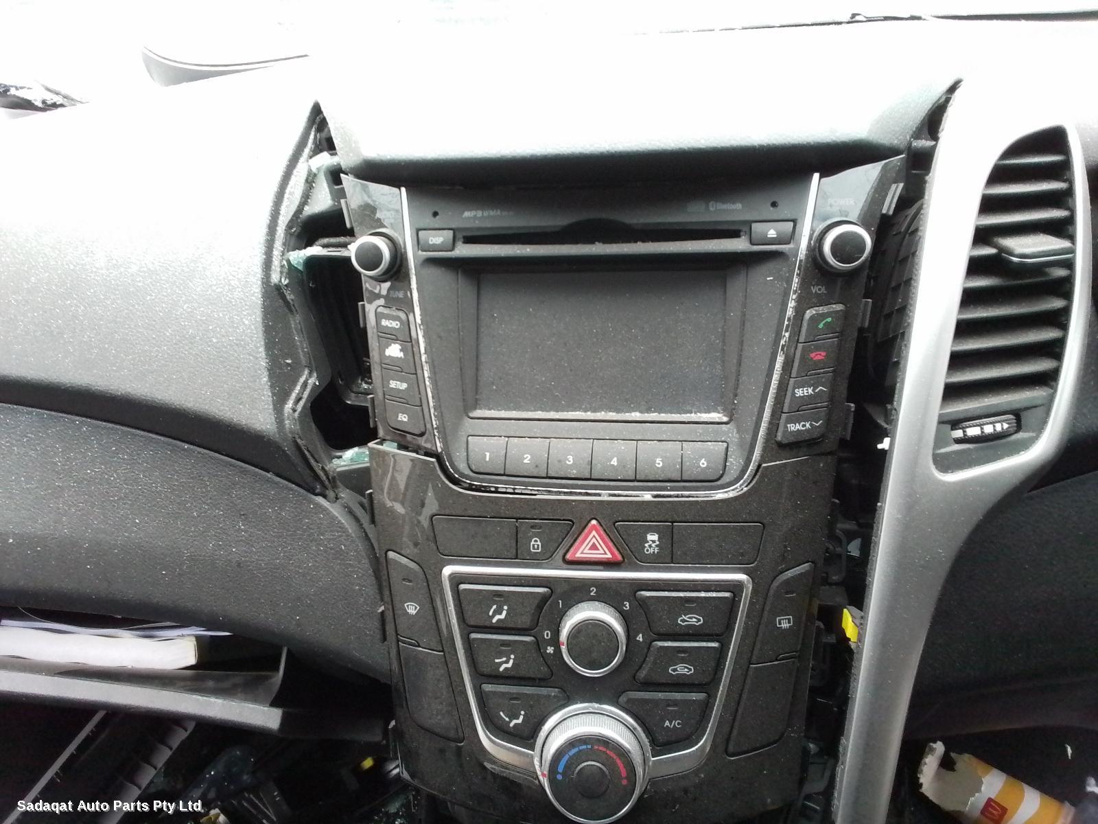 Hyundai I30 Right Front Door