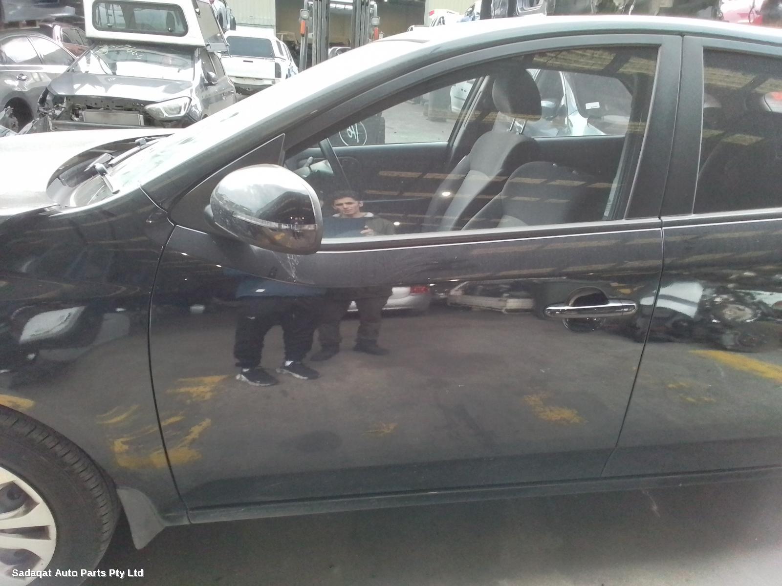 Kia Cerato Left Guard