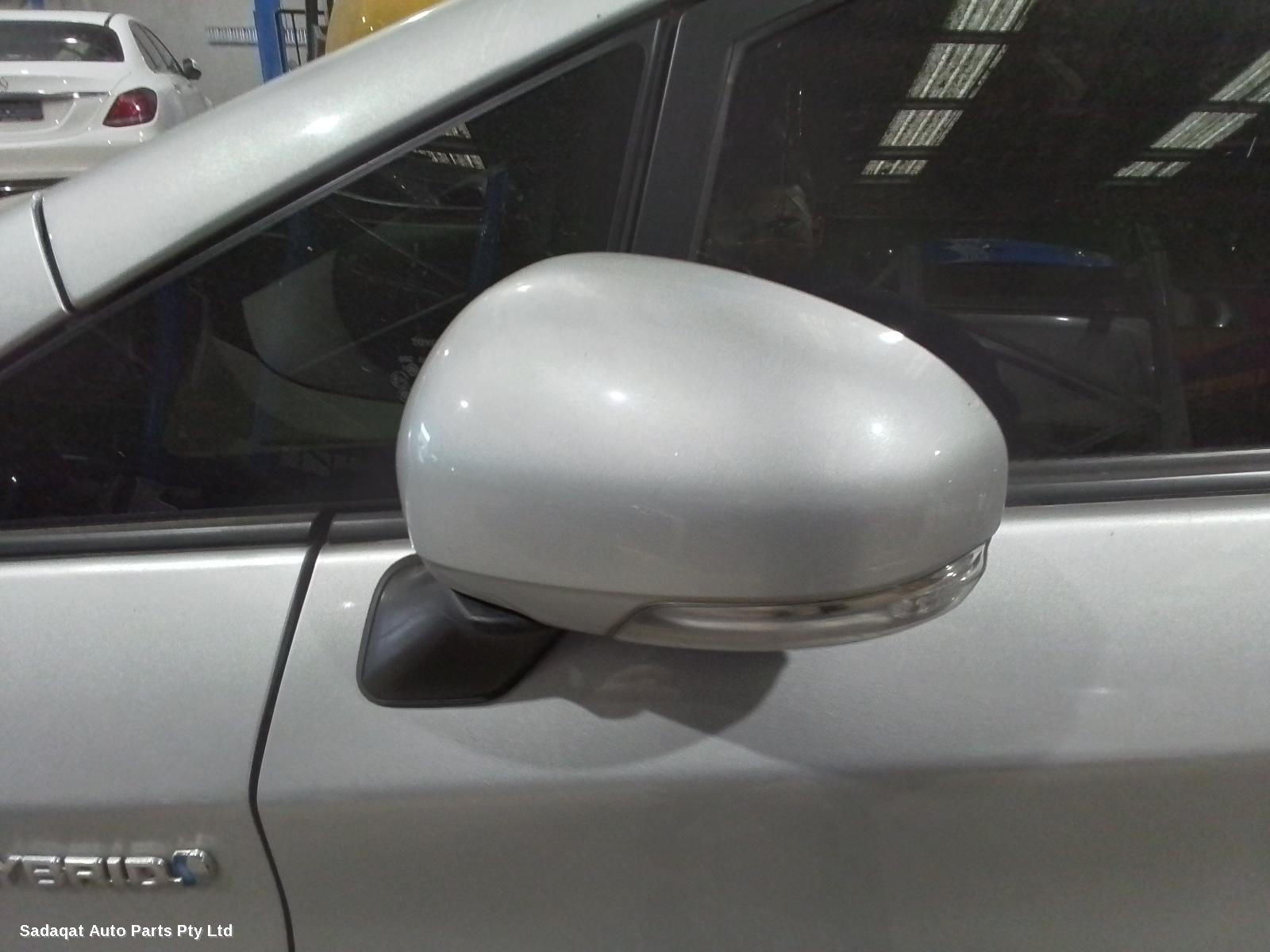 Toyota Prius Right Guard