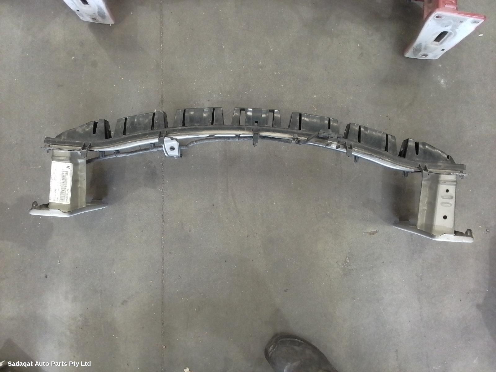 Suzuki Swift F/bar Reinforc/brack