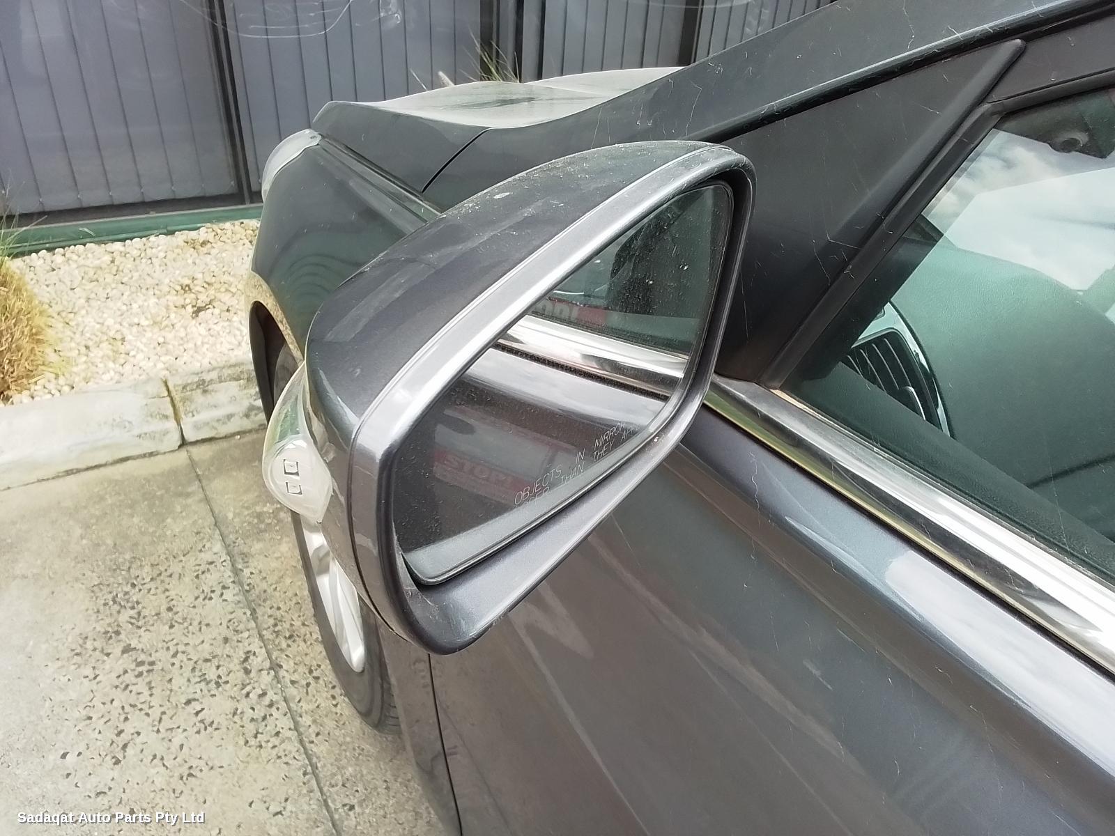 Hyundai I45 Bonnet Lock/support